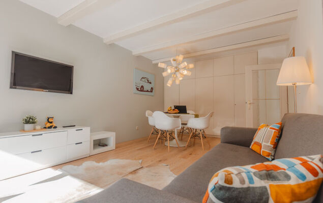  Judith Top 13 - Photo 16